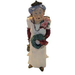 Vintage Hanford Crumpleton Elderly Woman Resin Figurine 1991 Wreath  Roses